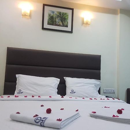 Ample Yard Otel Chennai Dış mekan fotoğraf