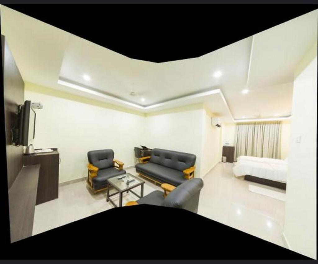 Ample Yard Otel Chennai Dış mekan fotoğraf