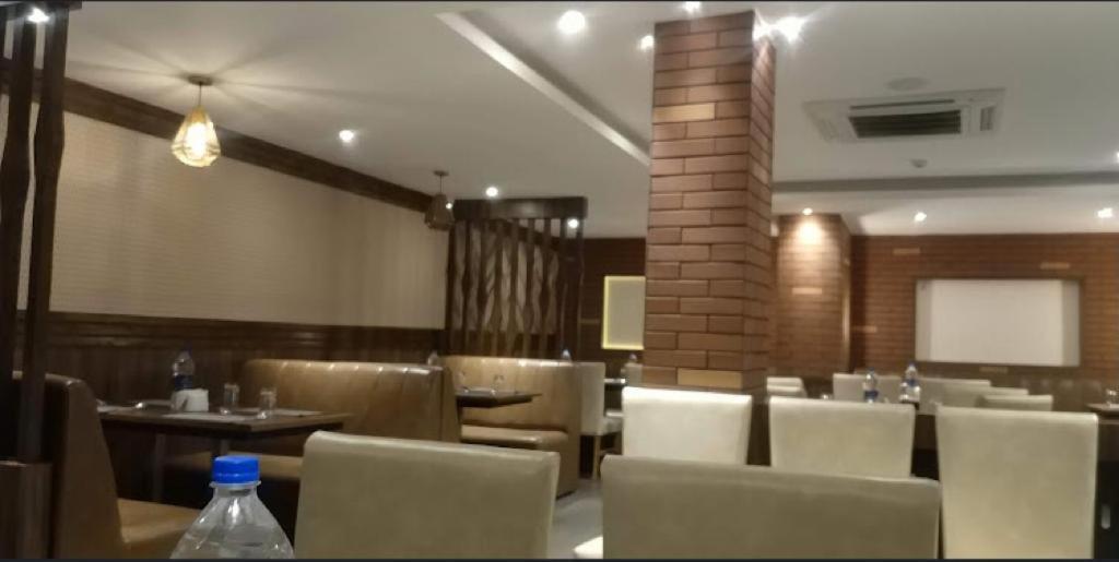 Ample Yard Otel Chennai Dış mekan fotoğraf
